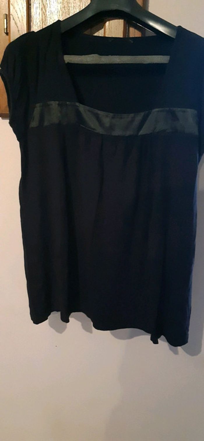 Haut noir kiabi 44 - photo numéro 2