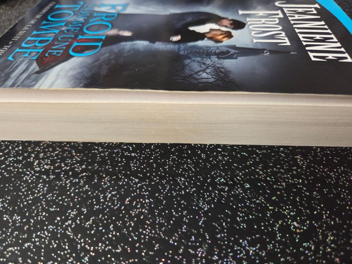 Livre de poche chasseuse de la nuit tome 3 - photo numéro 4