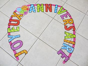 Guirlande Joyeux anniversaire à suspendre en carton