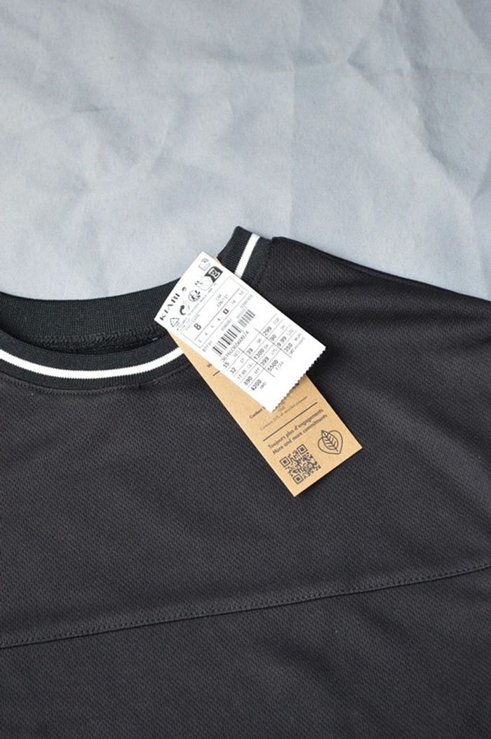 T-shirt Kiabi noir taille 8 ans / 128 cm - photo numéro 2