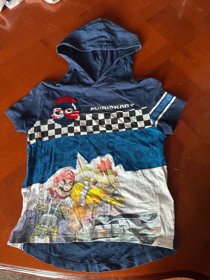 Teeshirt à capuche desigual mario kart 5/6 ans