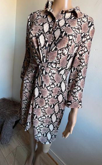 👗 Robe Chemise Bershka Imprimé Serpent - Taille M 👗