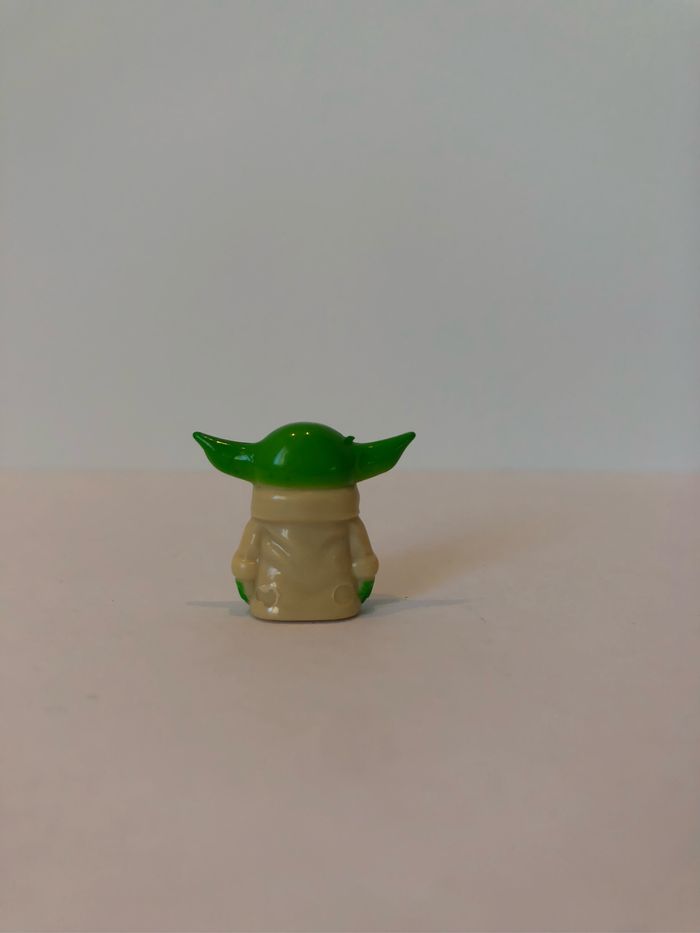 Figurine type lego Yoda baby. Star Wars - photo numéro 3