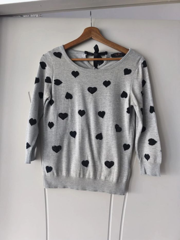 pull coeurs cache cache