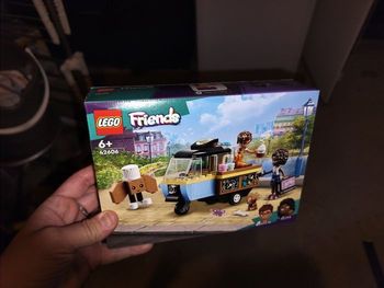 Boite neuve Lego Friends 42606 chariot de pâtisserie 
