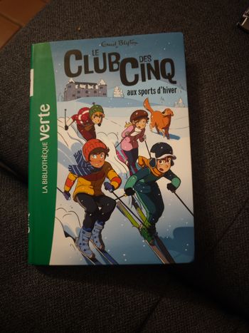 Le Club des Cinq aux sports d'hiver (tome 9)