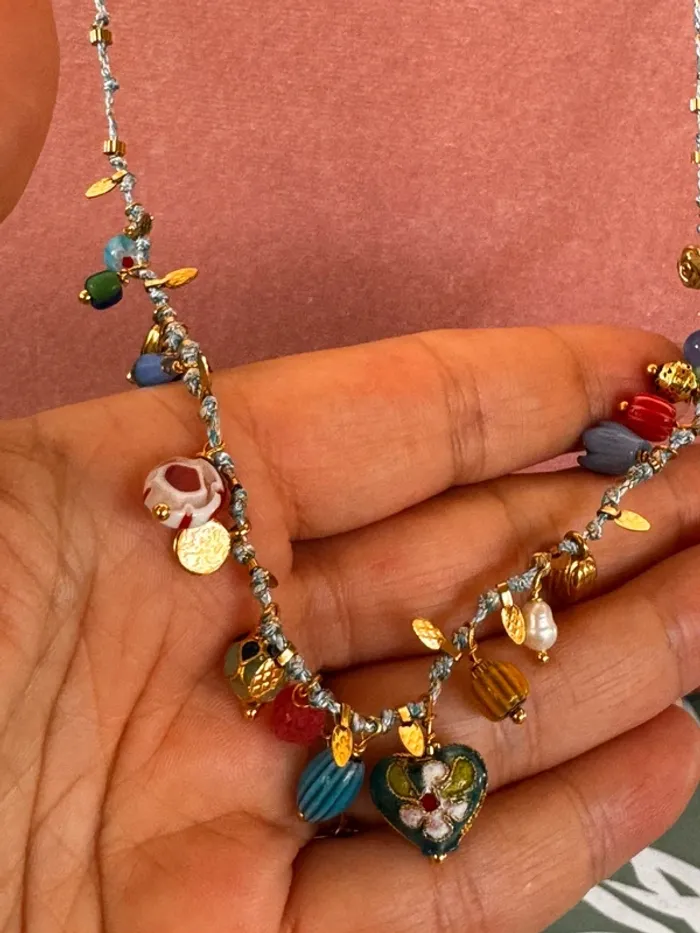 Collier cordon grigris acier inoxydable or perles naturelles fleurs médaille pampilled habaha Paris - photo numéro 5
