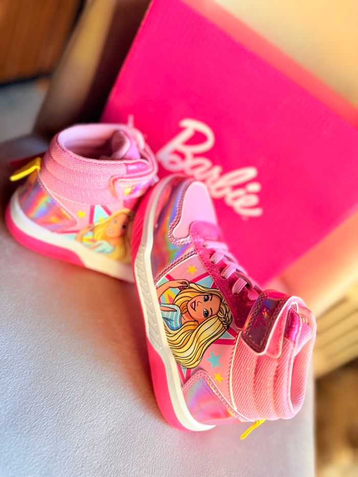 Basket lumineuse barbie - photo numéro 2