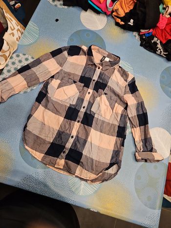Chemise rose et bleue