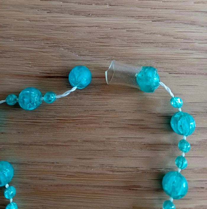 4 colliers avec perles colorées - photo numéro 6