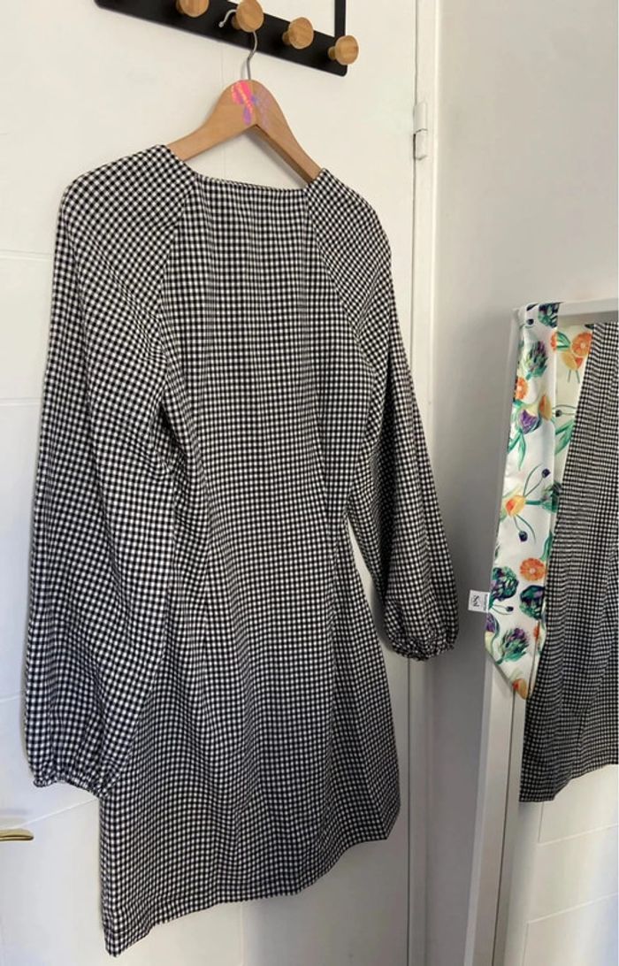 Robe style vichy noir et blanc  Naf Naf Taille S - photo numéro 2