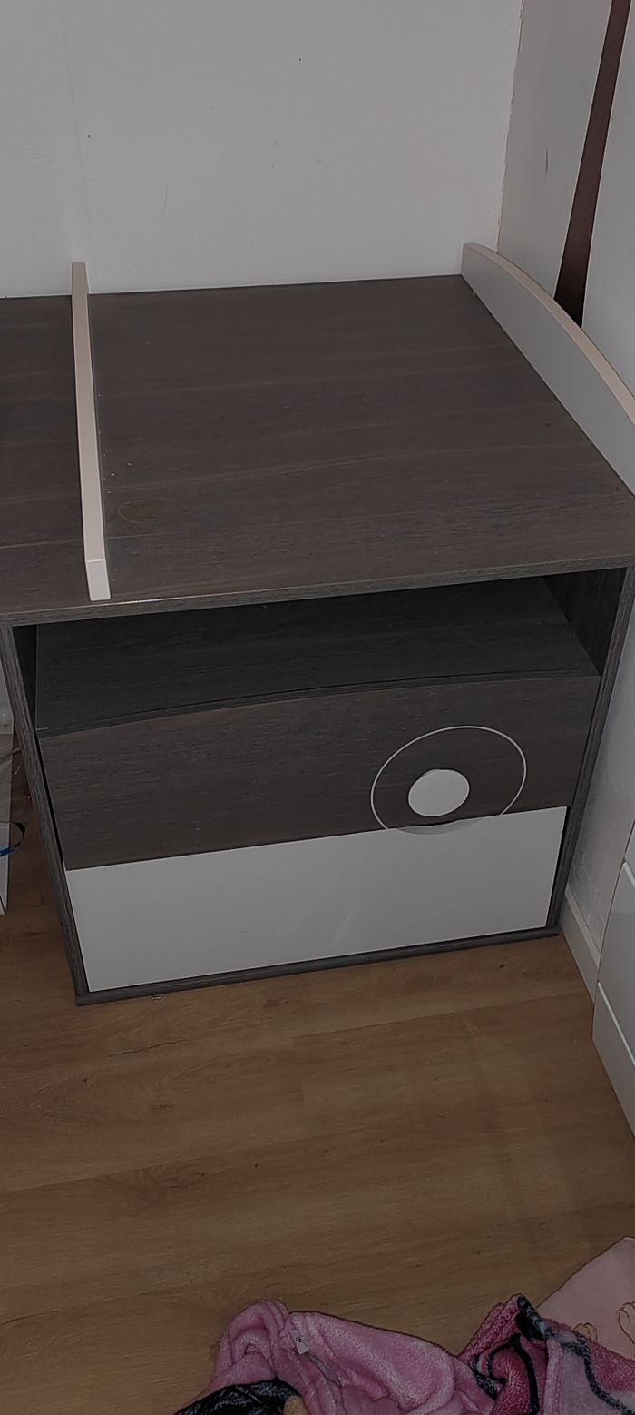 Commode plan à langer