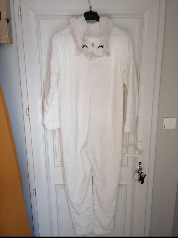 Jolie combinaison pyjama - photo numéro 5