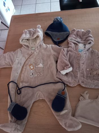 Lot hiver  disney winnie 1/3 mois