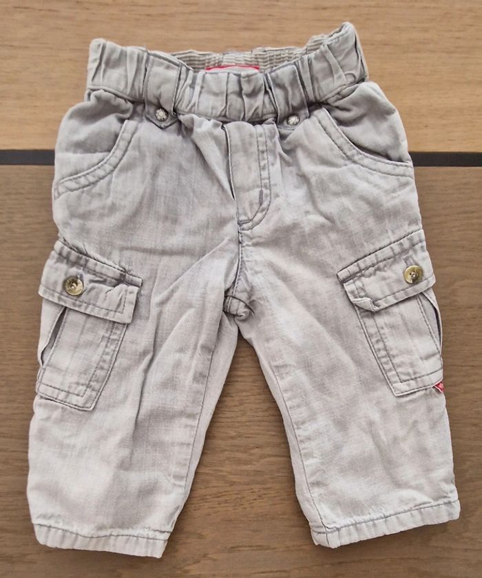 Pantalon jean gris matelassé dpam 3 mois en parfait état