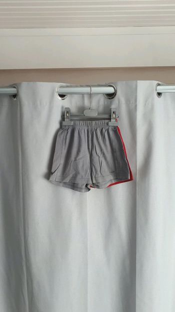 Lot de shorts 3ans garçon decathlon gris et rouge