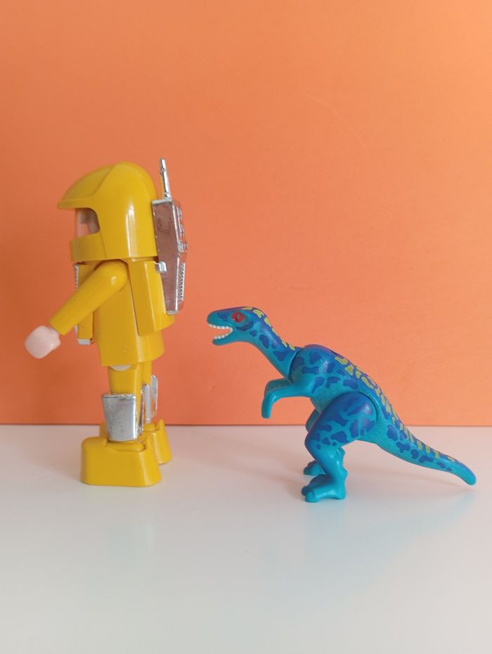 Playmobil vintage astronaute bebe dinosaure - photo numéro 3