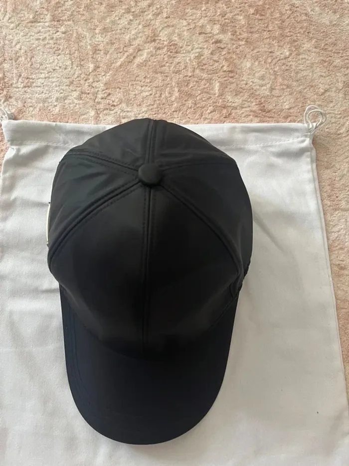 Casquette prada - photo numéro 3