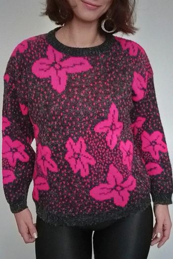 Pull chaud poilu pailleté et fleuri vintage