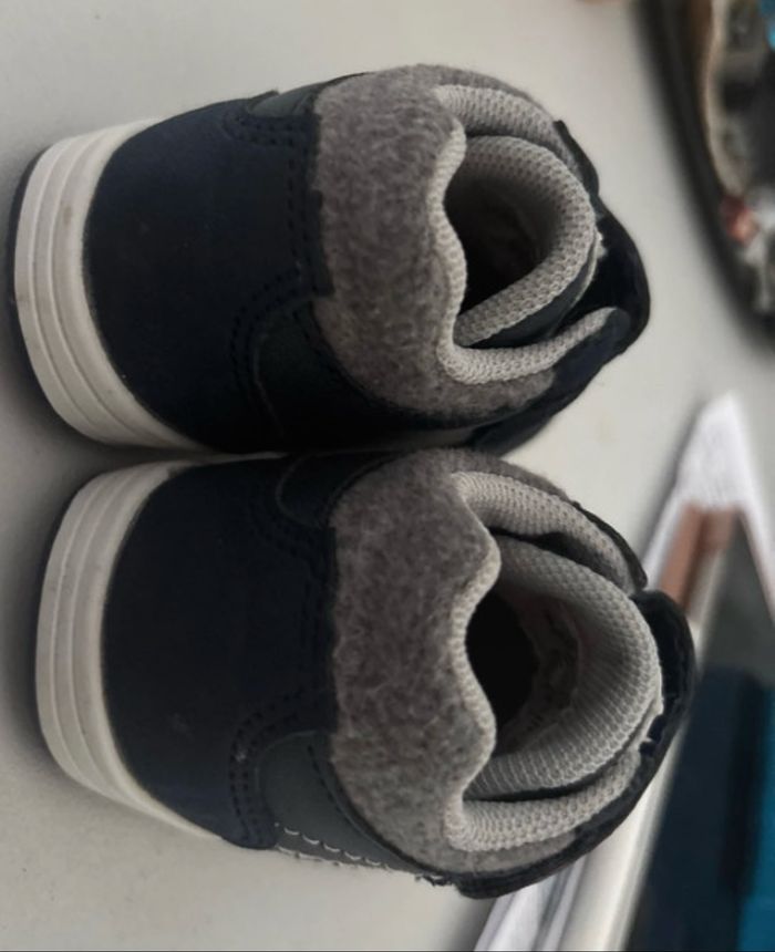 Paire de chaussure garçon - photo numéro 3