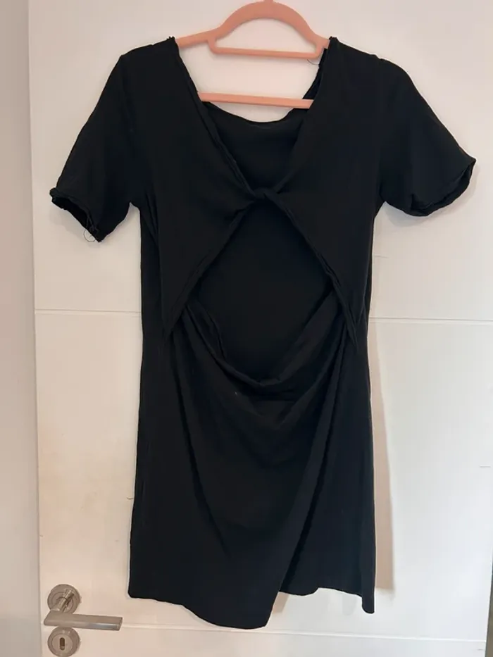 Robe noir - photo numéro 2