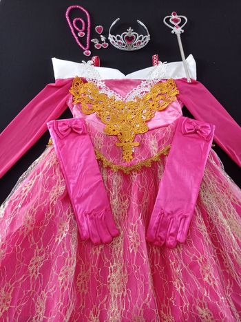 Déguisement robe princesse la belle au bois dormant 5-6ans