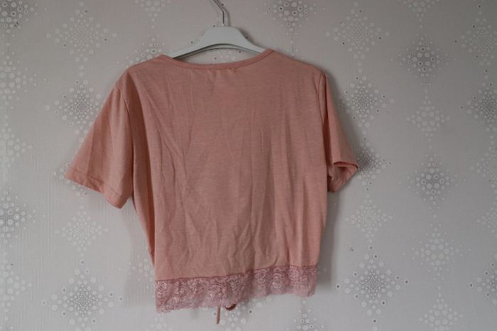 D1488 - Top femme taille 38 - photo numéro 2