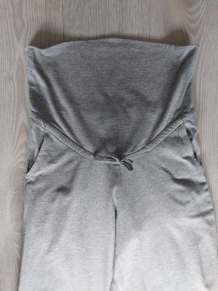 Pantalon de grossesse Vertbaudet taille 34 / 36 - photo numéro 2
