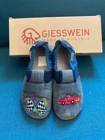 Chaussons Giesswein bleu course voiture formule 1 32