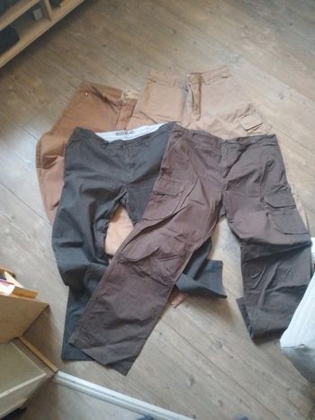 4 pantalons dont 2 cargo