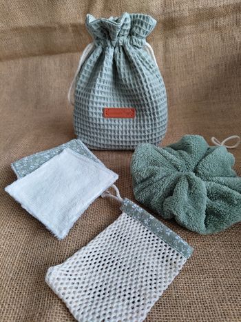 Bourse cadeau beauté - vert amande