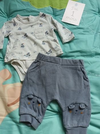 Ensemble tshirt avec body et pantalon 1 mois sergent major