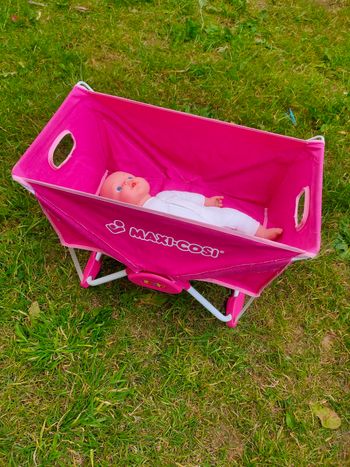 Berceau poupée Maxi-cosi