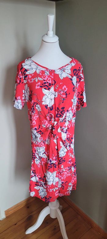 Jolie robe imprimée nœud Taille 46