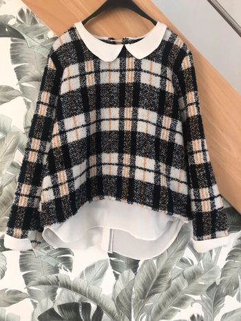 Magnifique haut aspect tweed noir et moutarde à col claudine