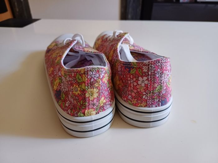 Jolie baskets en toile imprimé fleuri neuve - photo numéro 6