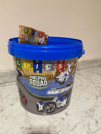 Clics Hero Squad jeu de construction