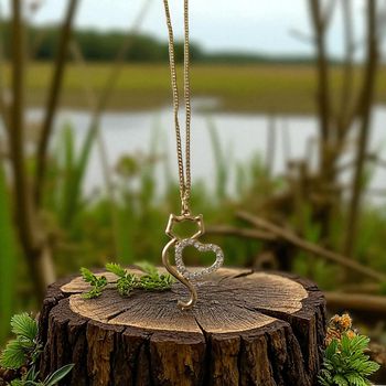 Collier Chat Doré – Cœur en Strass