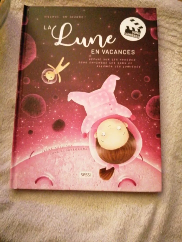 Livre "la lune en vacances" - photo numéro 2