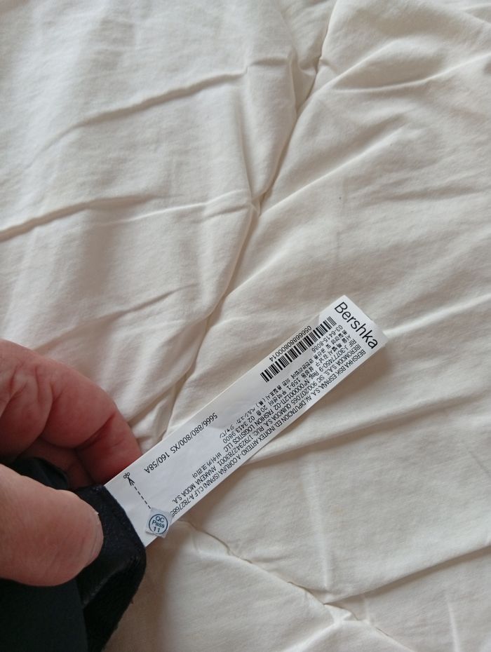 Jupe simili cuir Bershka trapèze taille xs neuve - photo numéro 3