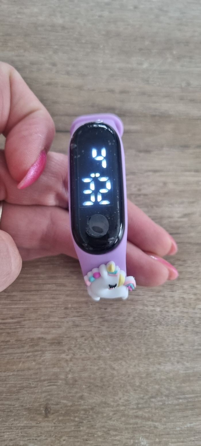 Montre enfant licorne + jouet pop it - photo numéro 5