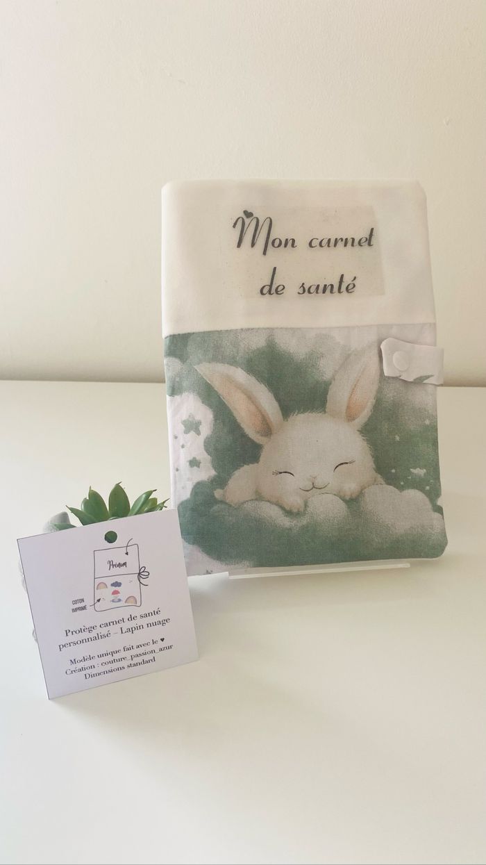 Protège carnet de santé personnalisable bébé enfant prénom lapin nuage