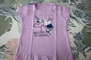 Tee-shirt mauve Licorne en 4 ans