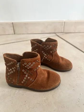 Bottines Zara camel clouté