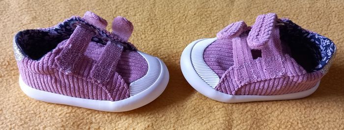 Magnifiques baskets pointure 19 🌸 Vertbaudet - photo numéro 3