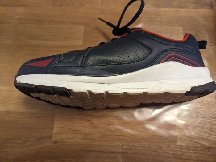 Chaussures garçon pointure 39 Airness très bon état - photo numéro 10