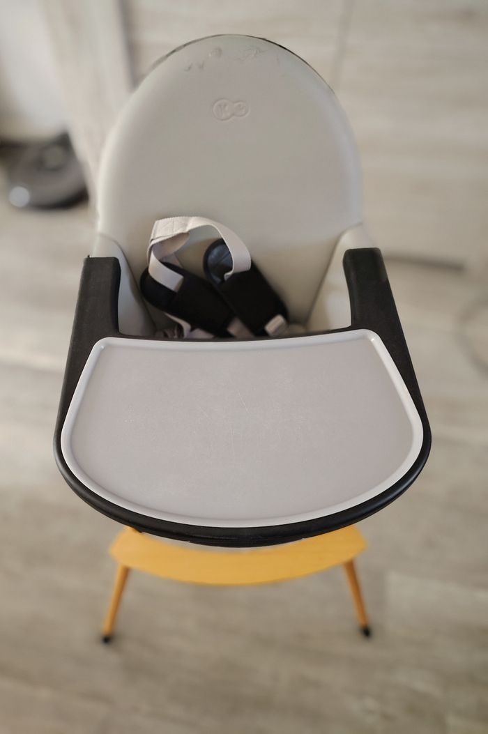 Chaise haute - photo numéro 2