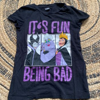 TEE shirt licence