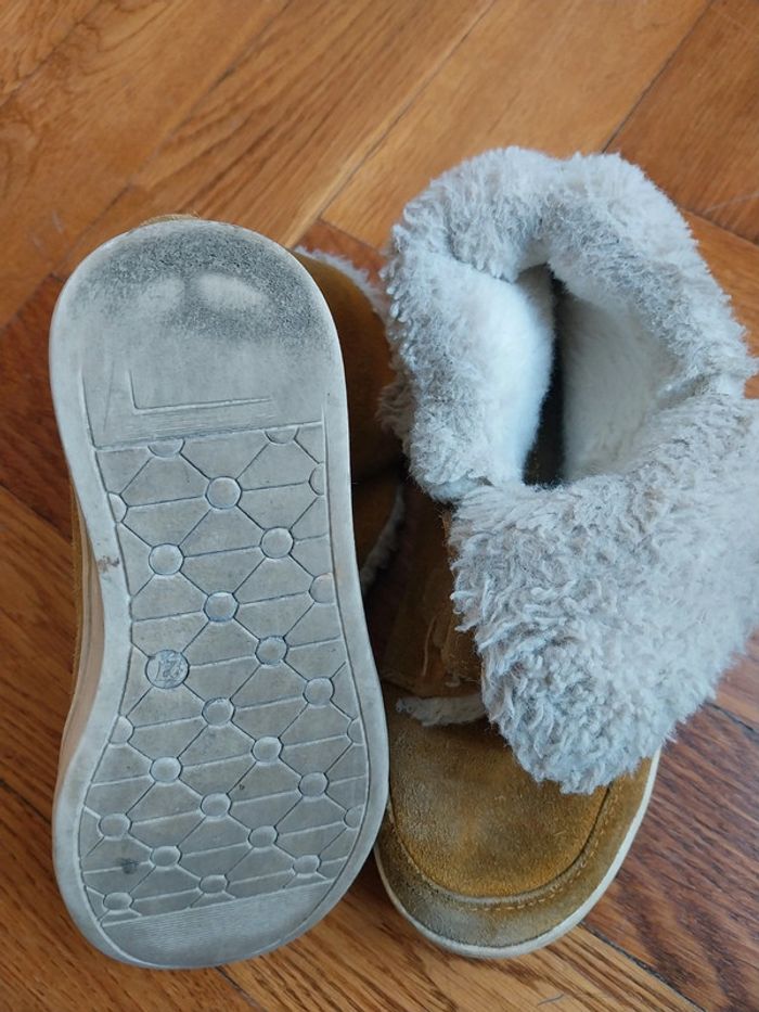 Lot de deux paires de chaussures taille 27 - photo numéro 4