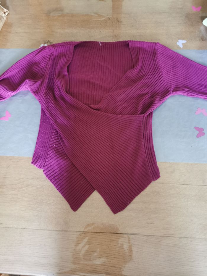 t-shirt violet